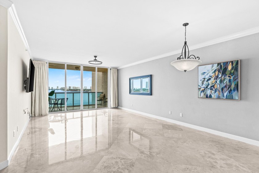 7th floor 3BR/3BA overlooking the Intracoastal, impact glass - photo 5