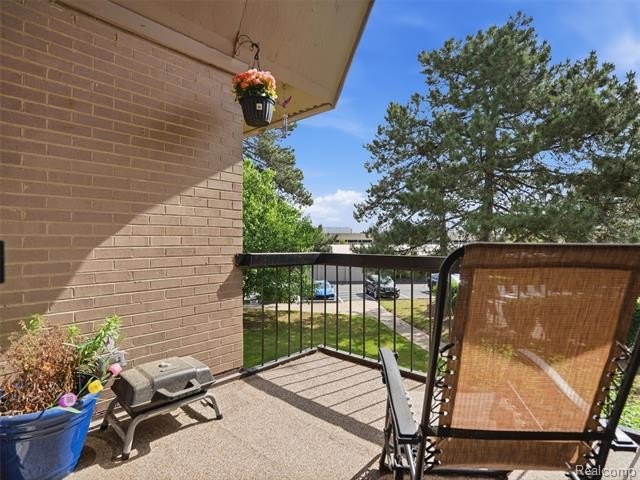 Premium, worry-free living in Bloomfield Hills! This 2nd-floor - photo 15