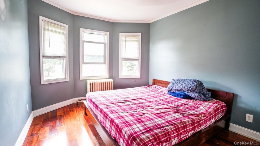 Built in 1913, this charming Colonial blends timeless character - photo 7