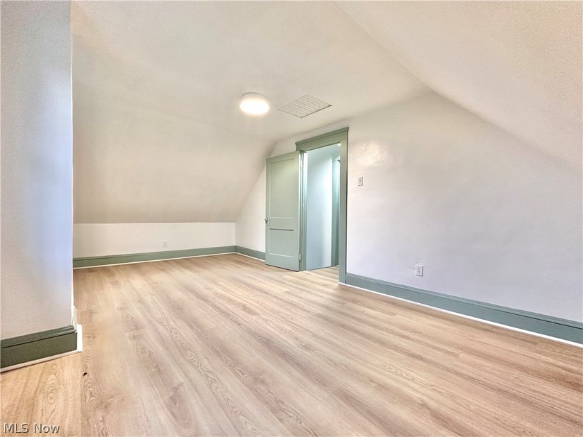 An absolutely stunning find just minutes away from Downtown - photo 19