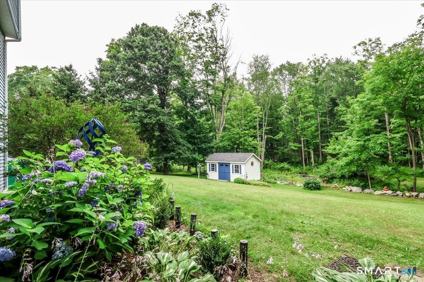 PERFECT SIZE- UPDATED-IMMACULATE! Immaculate and exceptionally - photo 30