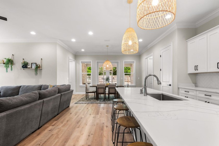 Located in one of Valparaiso's most sought-after neighborhoods - photo 12