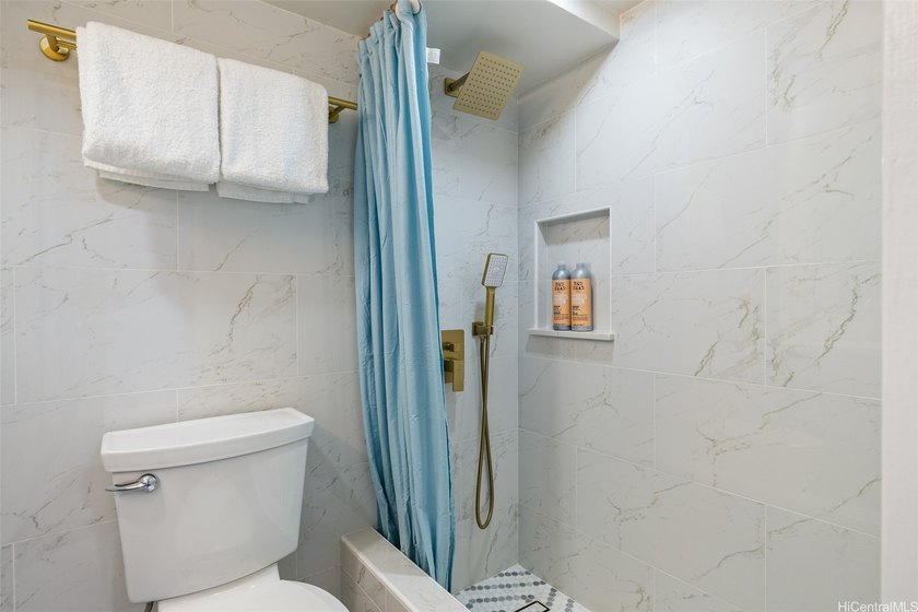 Discover this exceptional Studio condo, completely transformed - photo 21
