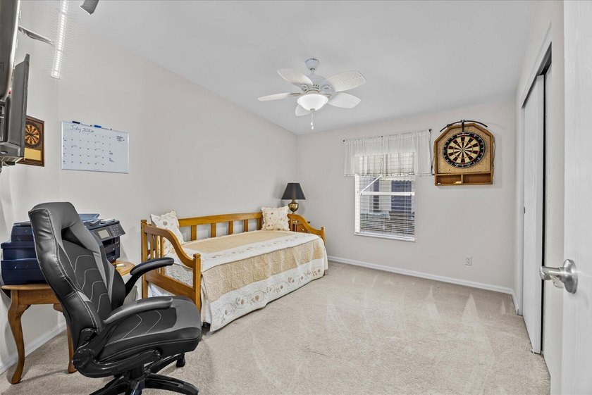Seller is highly motivated and must sell this stunning - photo 26