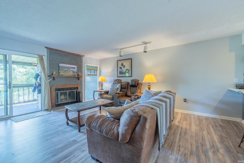 Enjoy this easily accessible first-floor Water's Edge 2-bedroom - photo 10