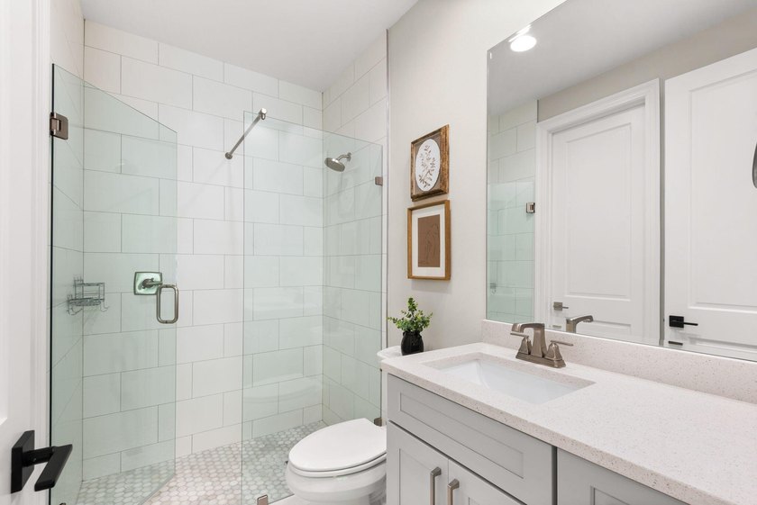 Located in one of Valparaiso's most sought-after neighborhoods - photo 33