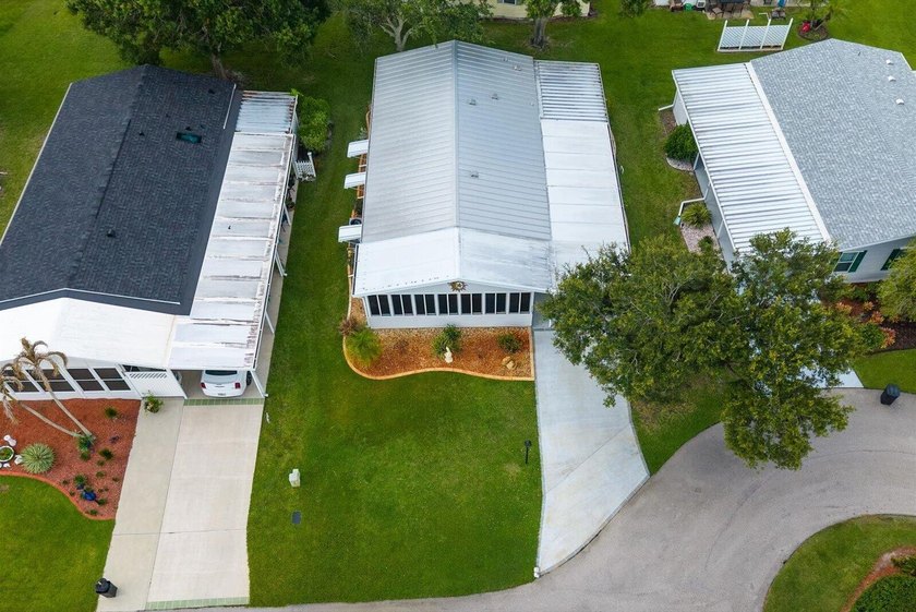 Seller is highly motivated and must sell this stunning - photo 37
