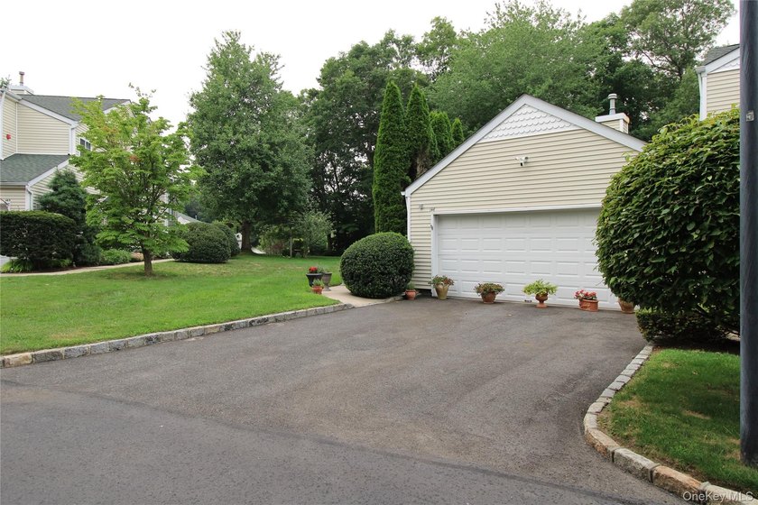 Welcome to this beautifully updated and freshly painted - photo 4