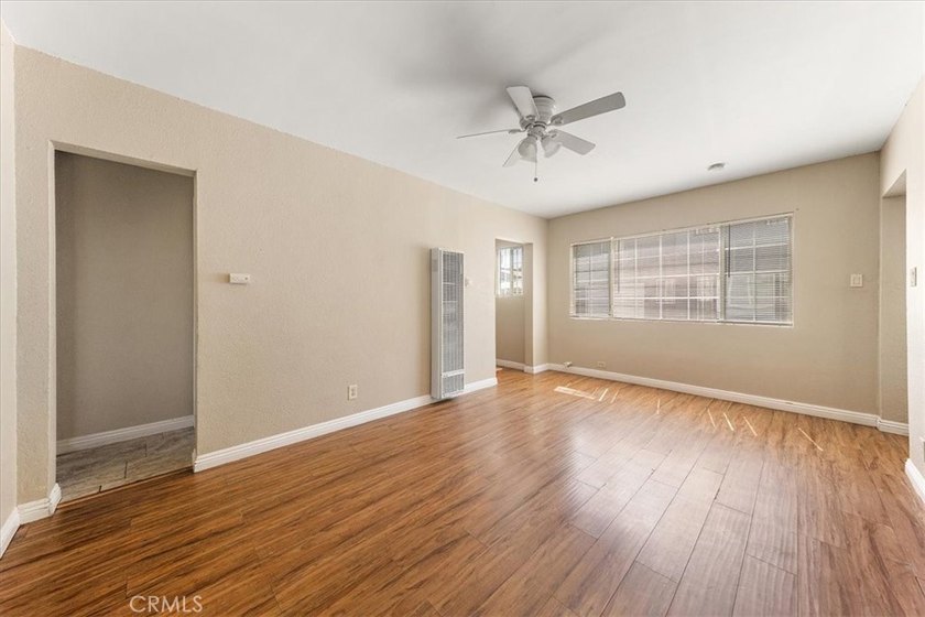 Charming duplex opportunity in Long Beach featuring two - photo 5