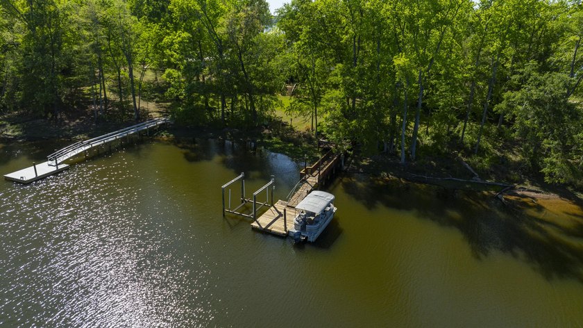 Discover unparalleled space on Lake Murray in Saluda County - photo 2
