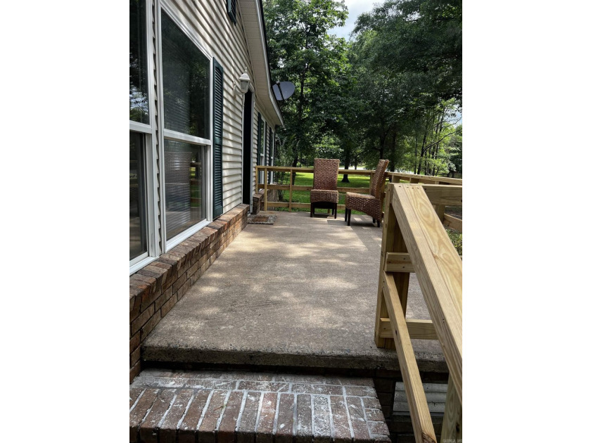 If you've been looking for a move-in ready home with acreage - photo 4