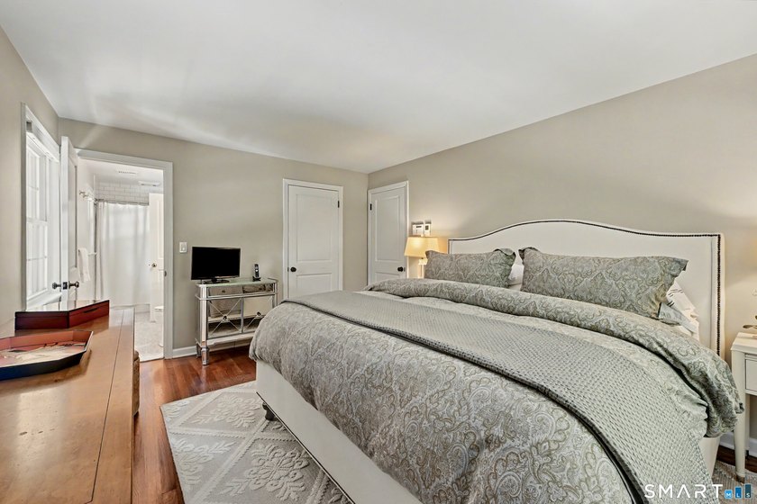From the moment you arrive, the incredible curb appeal sets the - photo 23