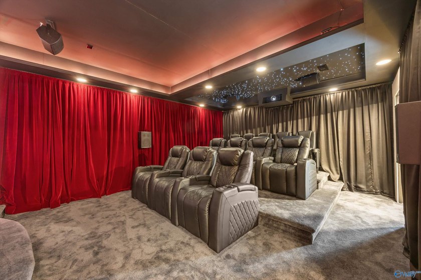 Luxurious lakefront living! You will love every square foot of - photo 6