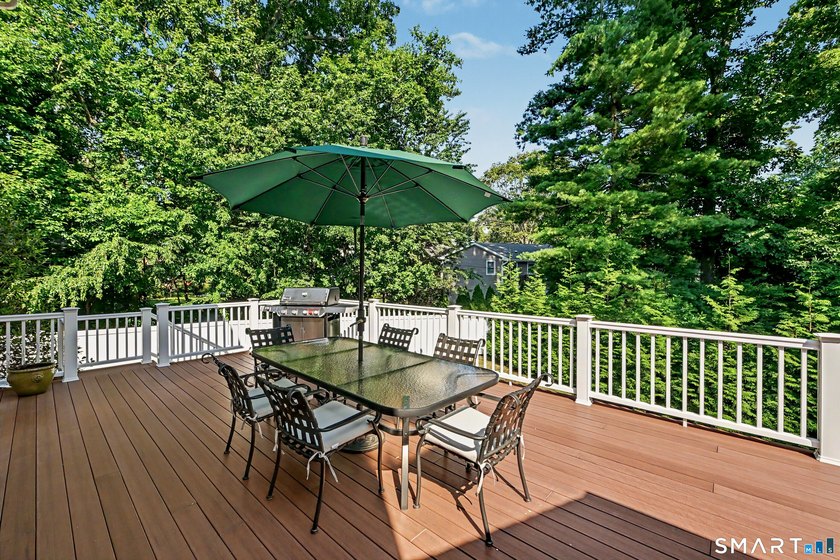 From the moment you arrive, the incredible curb appeal sets the - photo 32