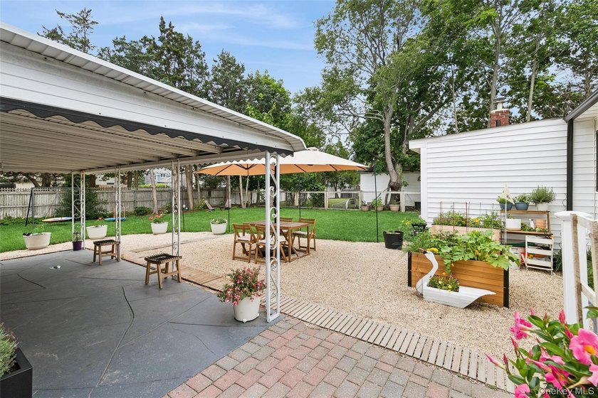Beautifully renovated in 2024 located south of the highway in a - photo 3