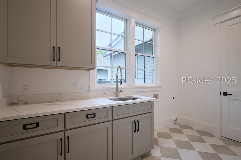 14 Lyonia, currently under construction, is a 3-bed, 3.5-bath - photo 22