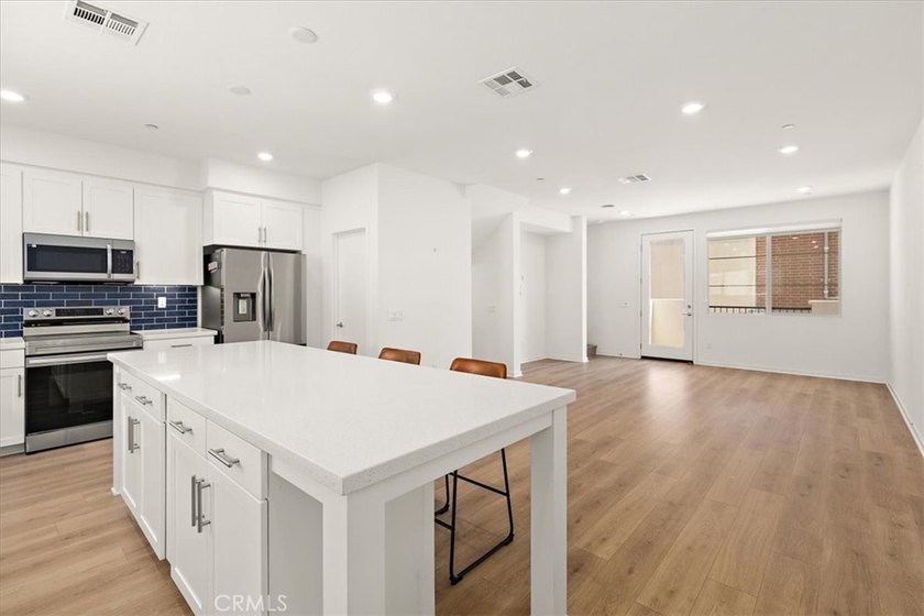 Newer Construction 3 bedroom, 2.5 Bath Spanish inspired - photo 5