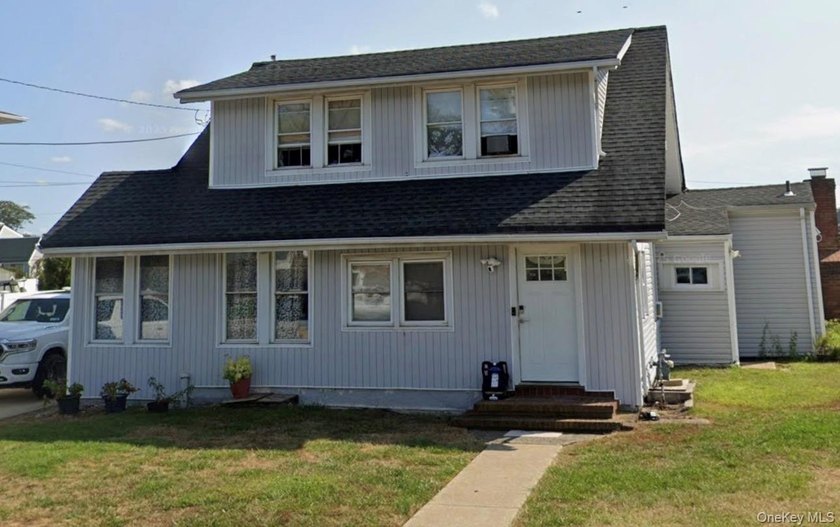 Water front featuring. Nice 4bedroom and 2 bathroom single - photo 6