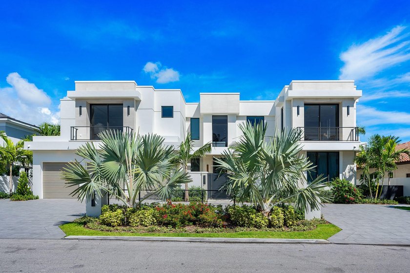 A masterpiece of modern waterfront living, this nearly new 2024 - photo 6
