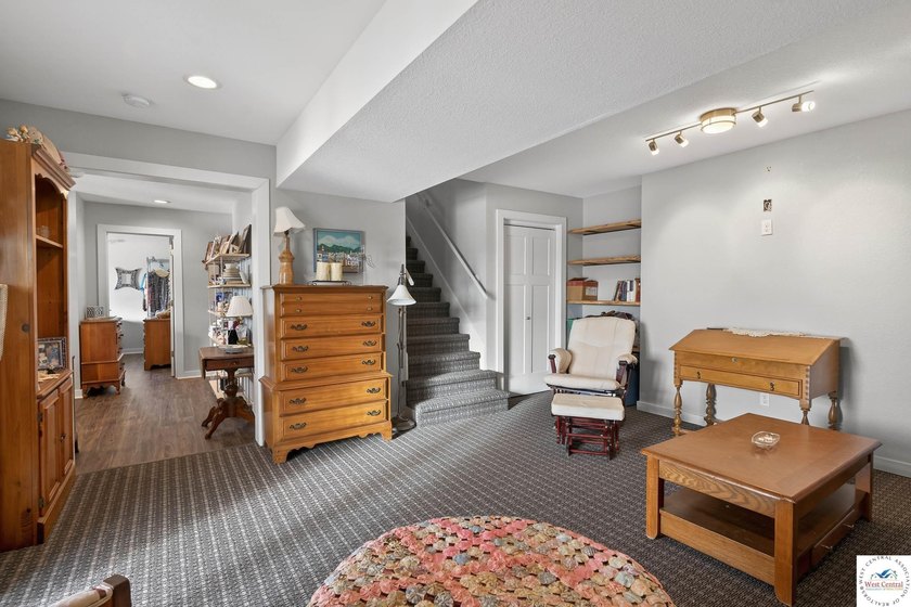 This 3-bedroom, 2.5-bath lakefront home offers over 2,000 square - photo 33