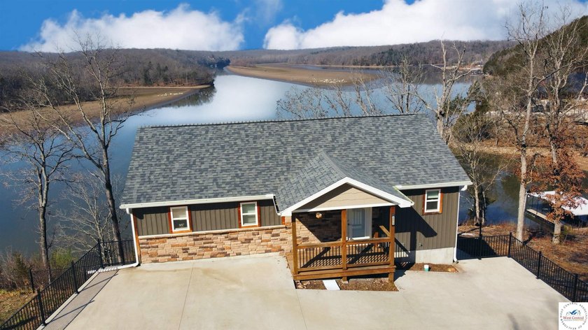 This 3-bedroom, 2.5-bath lakefront home offers over 2,000 square - photo 47