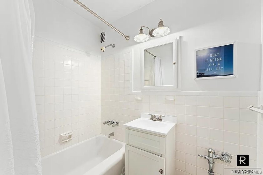 Welcome home to this newly updated, north-facing studio in the - photo 4