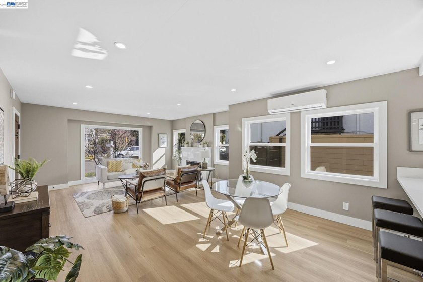 Fully remodeled home just minutes from the vibrant Laurel - photo 4