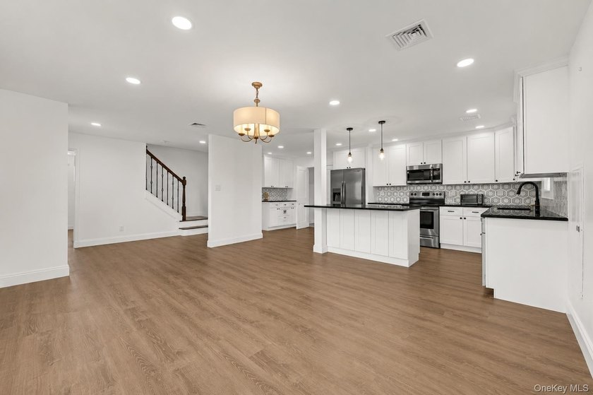 Welcome to this Beautiful 4- Bedroom, 2.5 Bath Colonial South of - photo 5