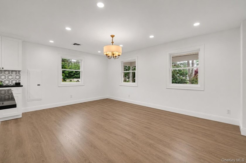 Welcome to this Beautiful 4- Bedroom, 2.5 Bath Colonial South of - photo 7