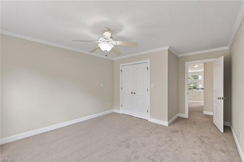 Welcome to this beautiful 4-bedroom, 2.5-bath two-story home in - photo 31