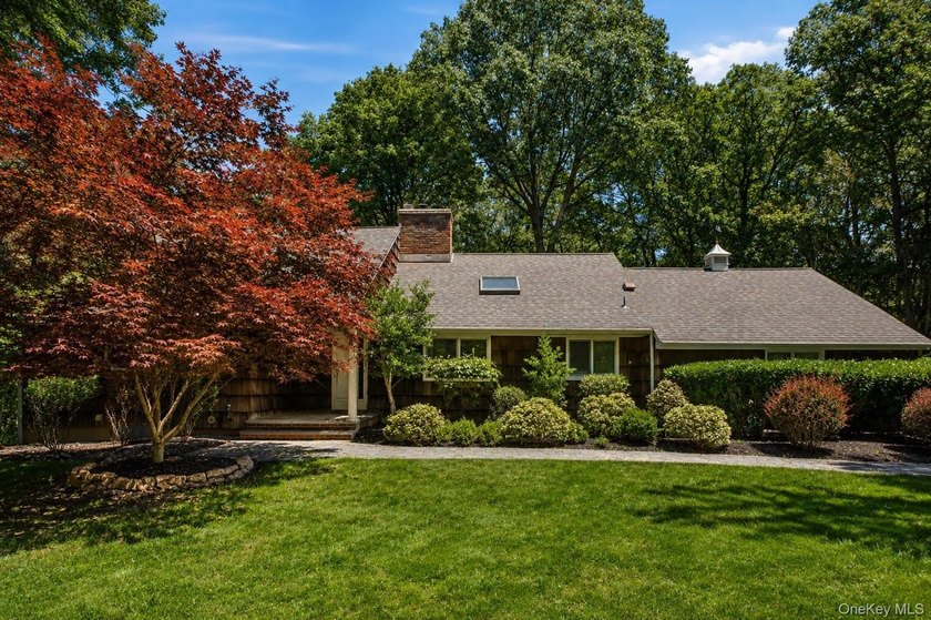 MAJOR PRICE IMPROVEMENT! Welcome to this beautifully secluded - photo 3
