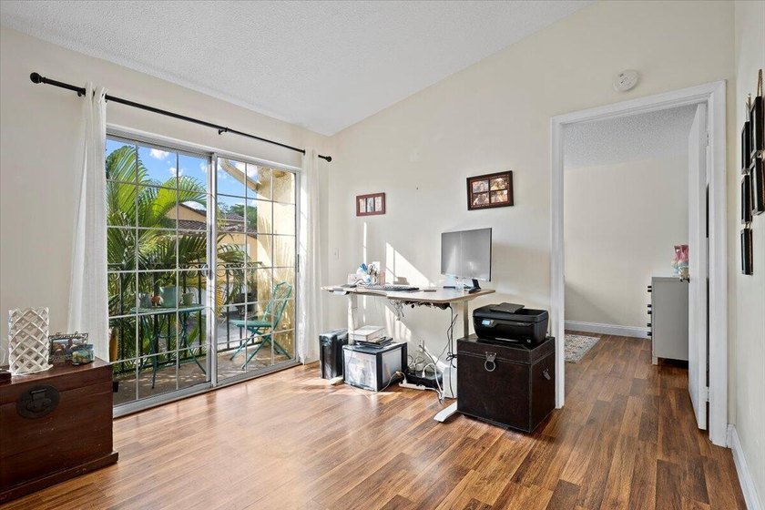 Beautifully updated 2BR/2BA first-floor condo in the desirable - photo 16
