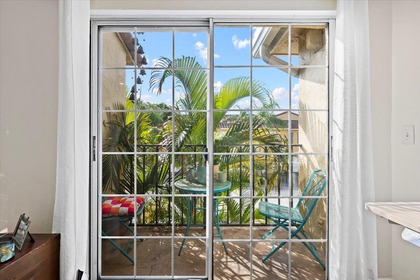 Beautifully updated 2BR/2BA first-floor condo in the desirable - photo 17
