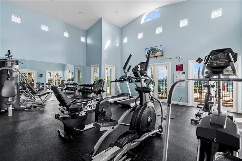 Beautifully updated 2BR/2BA first-floor condo in the desirable - photo 28