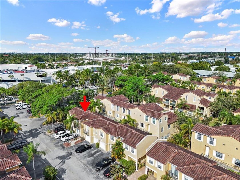 Beautifully updated 2BR/2BA first-floor condo in the desirable - photo 34
