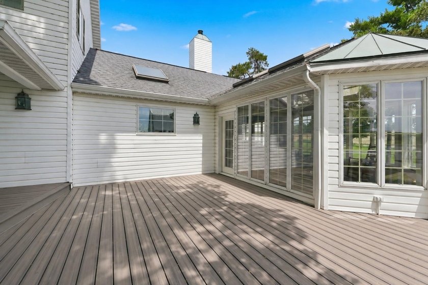 A truly one of kind property located on 14.5 ACRES with 1800 ft - photo 7