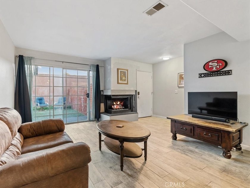 Great opportunity for a first-time homebuyer or investor. This - photo 7