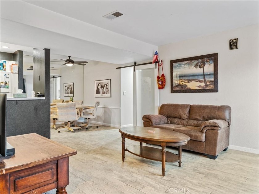Great opportunity for a first-time homebuyer or investor. This - photo 10