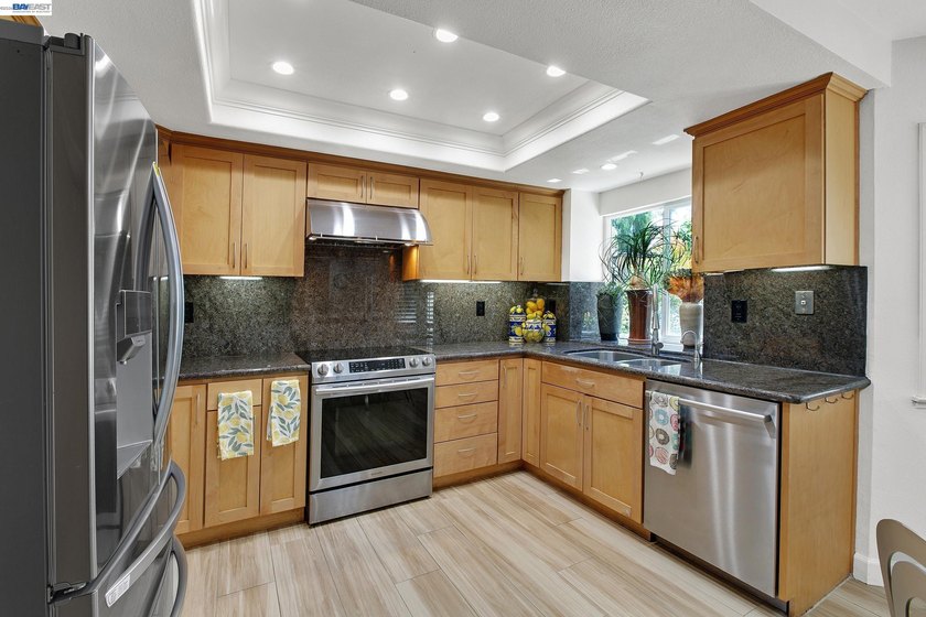 MAJOR PRICE REDUCTION! OPEN HOUSE Saturday June 13, 1:30 PM - - photo 17