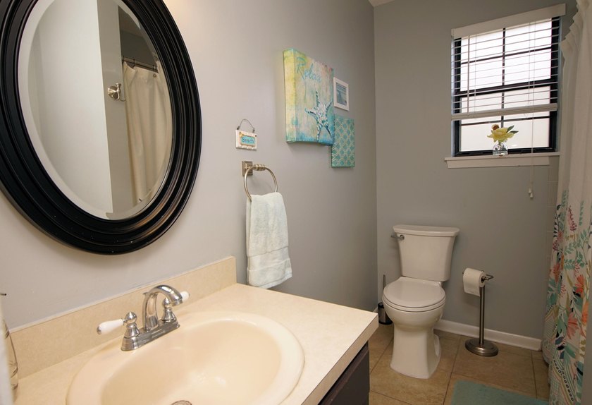 KICK OUT CLAUSE IN PLACE. Nicely maintained all-brick home in - photo 19