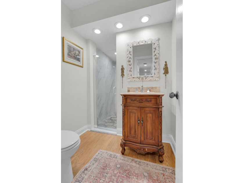 Welcome to this stunning townhouse in the desirable community of - photo 21