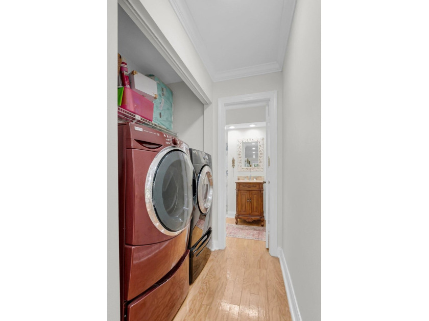 Welcome to this stunning townhouse in the desirable community of - photo 22