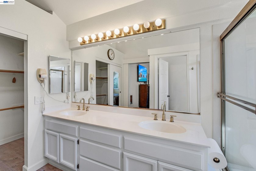 MAJOR PRICE REDUCTION! OPEN HOUSE Saturday June 13, 1:30 PM - - photo 32
