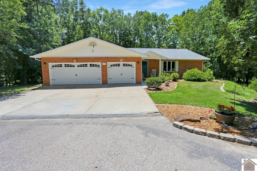 98 Castlewood Lane, Murray, KY 42071, 4001854