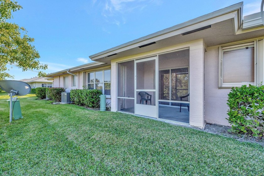 Priced to sell immediately! This move-in ready 2/2/1 townhome in - photo 25