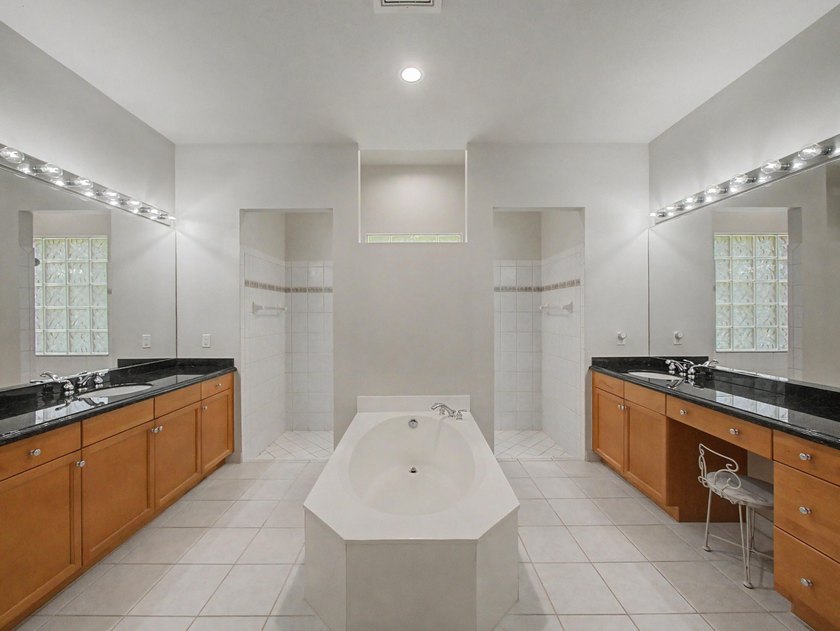 Welcome to your dream home in the highly sought-after community - photo 21