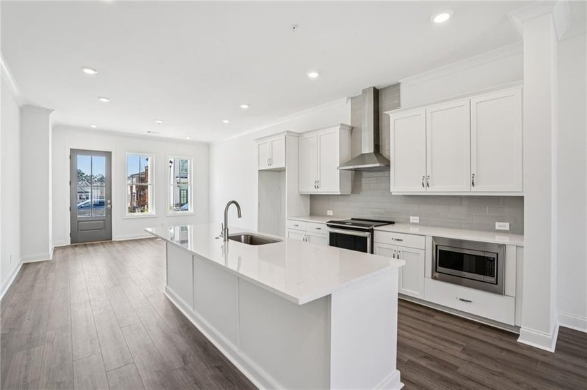 Last opportunities!! ONE-LEVEL LIVING in the heart of Peachtree - photo 16