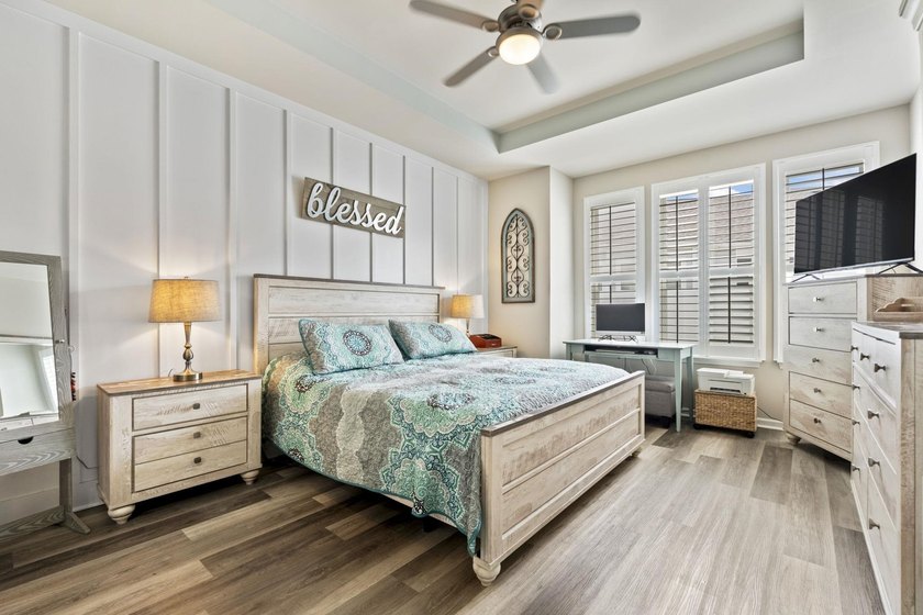 MOTIVATED SELLER!! Step into style and sophistication with this - photo 28