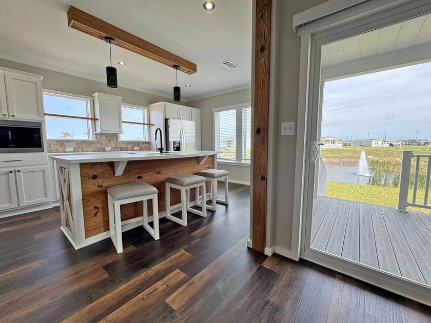 2 Bedrooms | 2 Baths | 1,600 sq ft Spring Savings! Newly - photo 11