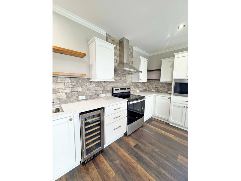 2 Bedrooms | 2 Baths | 1,600 sq ft Spring Savings! Newly - photo 14